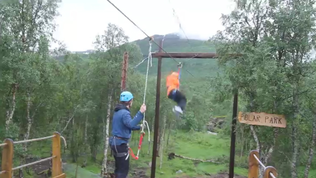 Nyhetsklipp: Åpning av Zip-Line 06/07-2016 Nyhetsklipp: Åpning av Zip-Line 06/07-2016